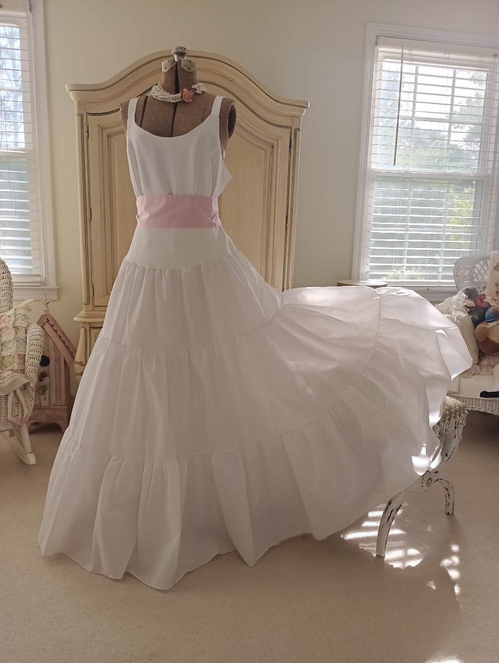 GORGEOUS VTG 90'S BALLROOM TIERED CRISP WHITE CRINOLINE & SOFT POLY PETTICOAT!
